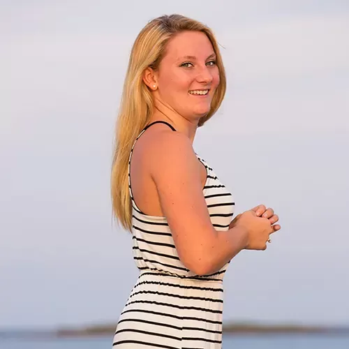 Senior portraits on the beach