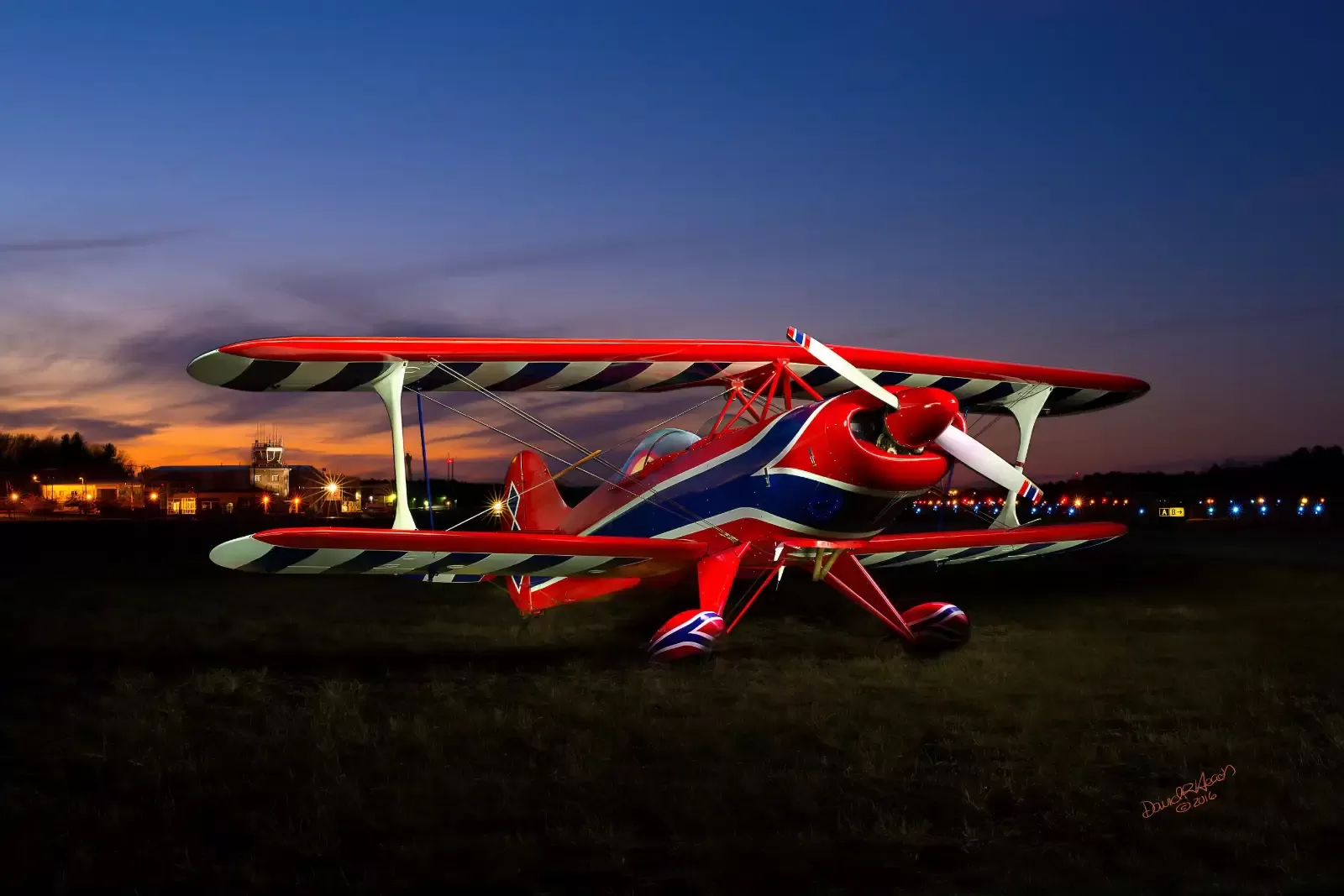 Paint Lighting Red Plane